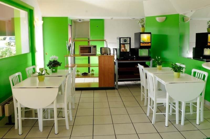Lemon Hotel Avignon Rochefort מראה חיצוני תמונה